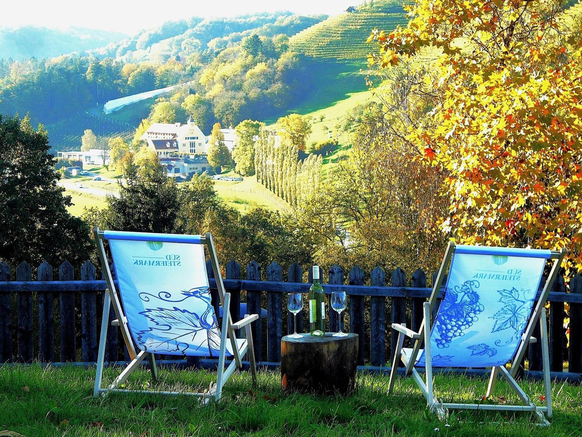 Ferienwohnungen Karin Am Seggauberg Leibnitz Exterior foto