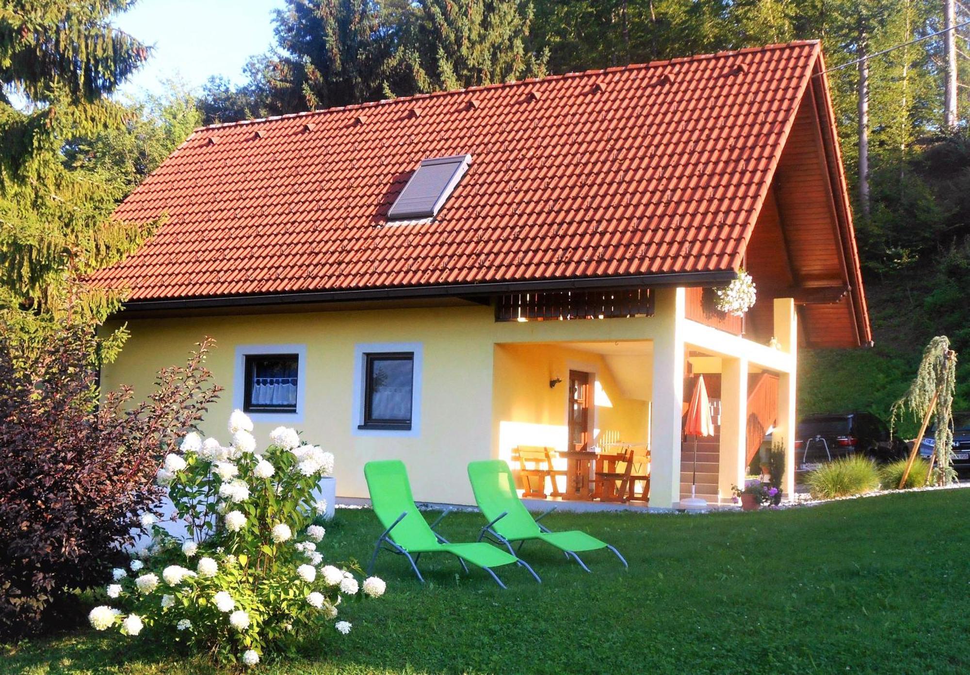 Ferienwohnungen Karin Am Seggauberg Leibnitz Exterior foto